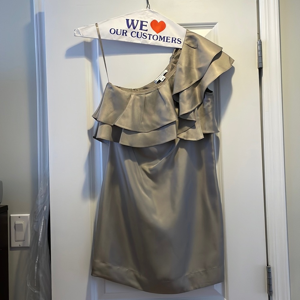 One shoulder - banana republic silk dress - Size 2